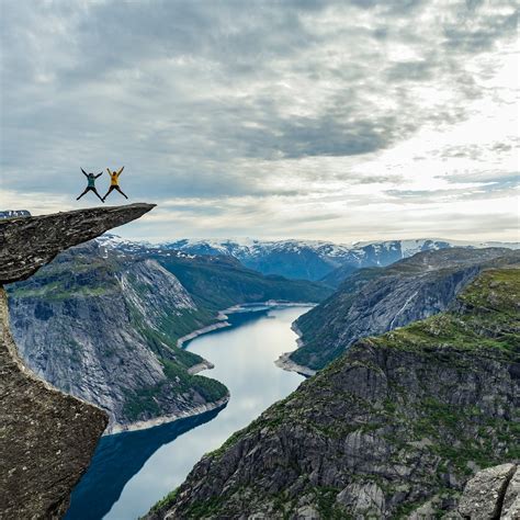 trolltunga activ